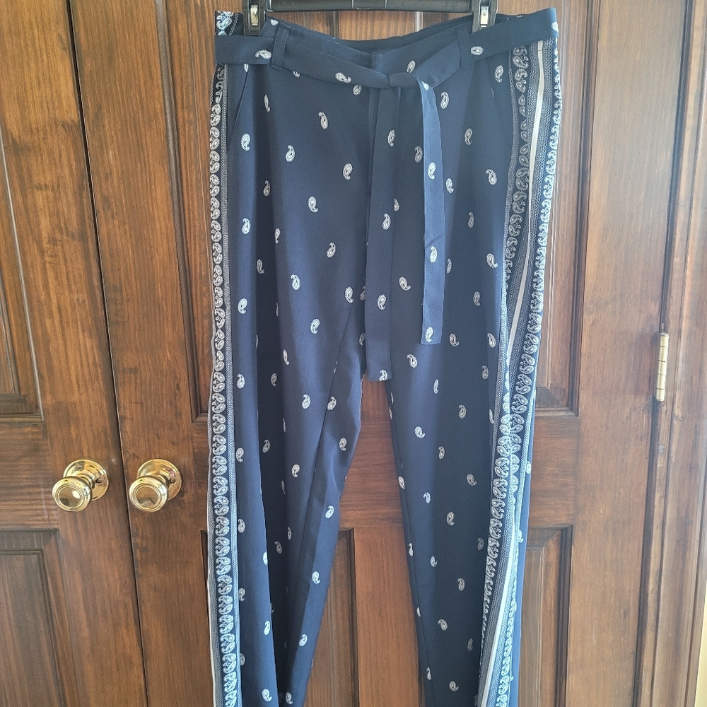 Tommy Hilfiger Sz 8 Paisley Navy and White Pants W 34 L 31 R 9